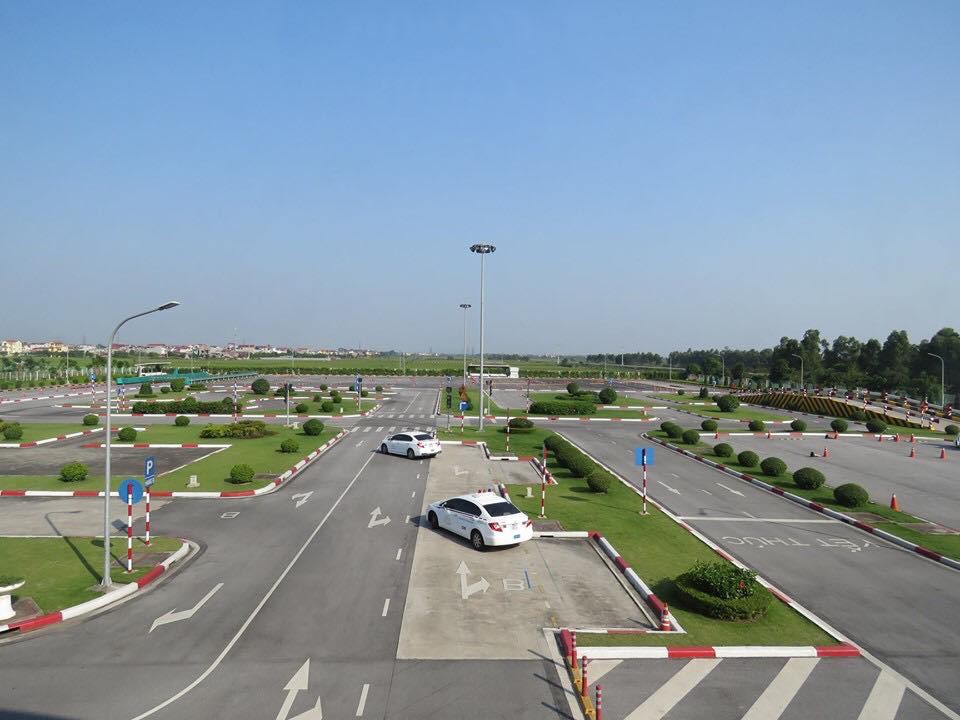 Hệ thống sân tập lái hiện đại